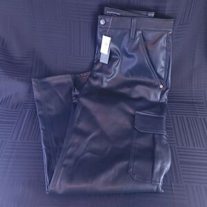 Banana Republic Mid Rise Women's 14 Cargo Pants Vegan Leather